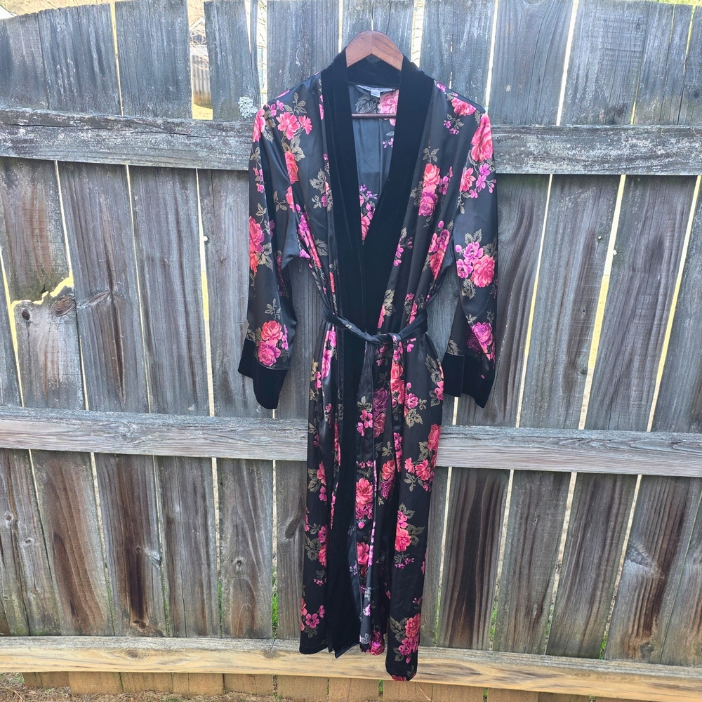 Morgan Taylor Black and Pink Floral Women's Robe Set L/XL - Picture 4 of 14
